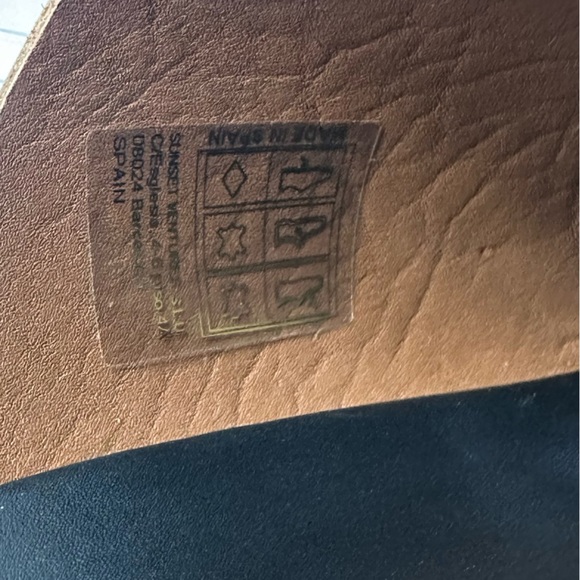 ALOHAS Brown and Black Sandals - Picture 9 of 13